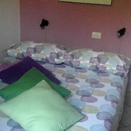 All'ombra Dei Tassi * Mandello del Lario